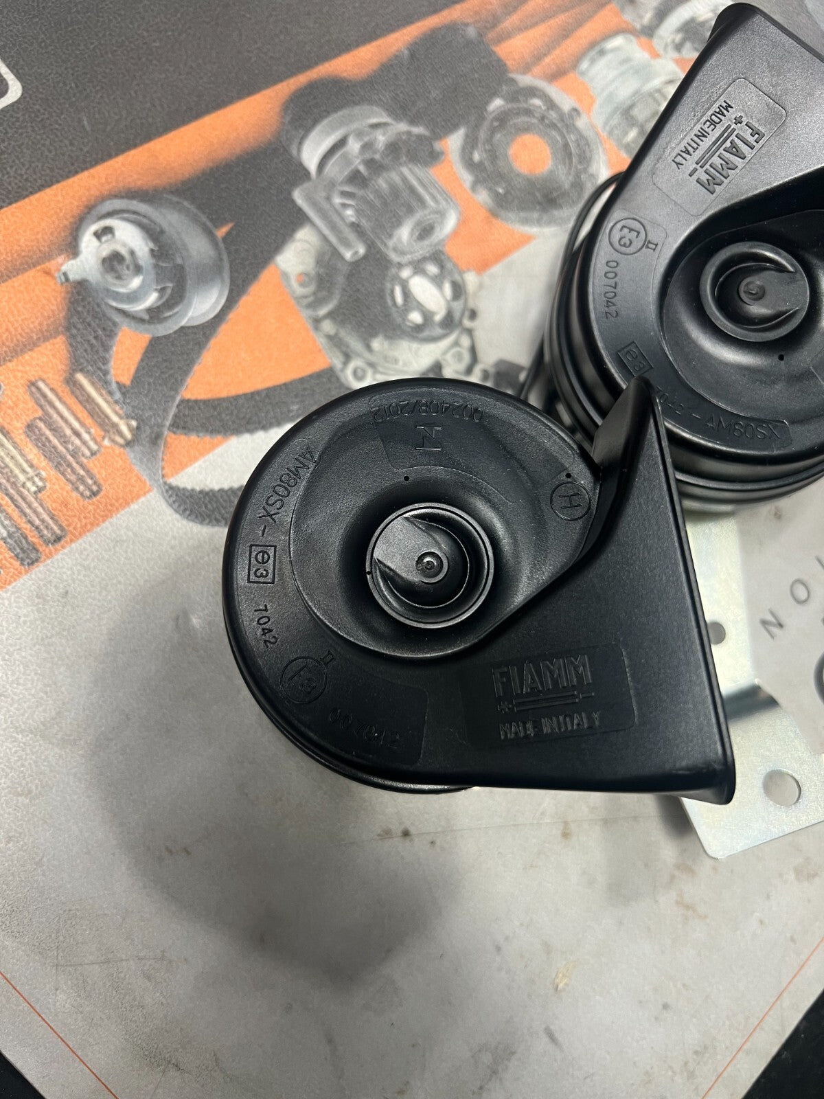 2694271 KIT TROMBE ORIGINALI FORD PER FORD FIESTA 2012 IN POI AV1T-13A803-AD