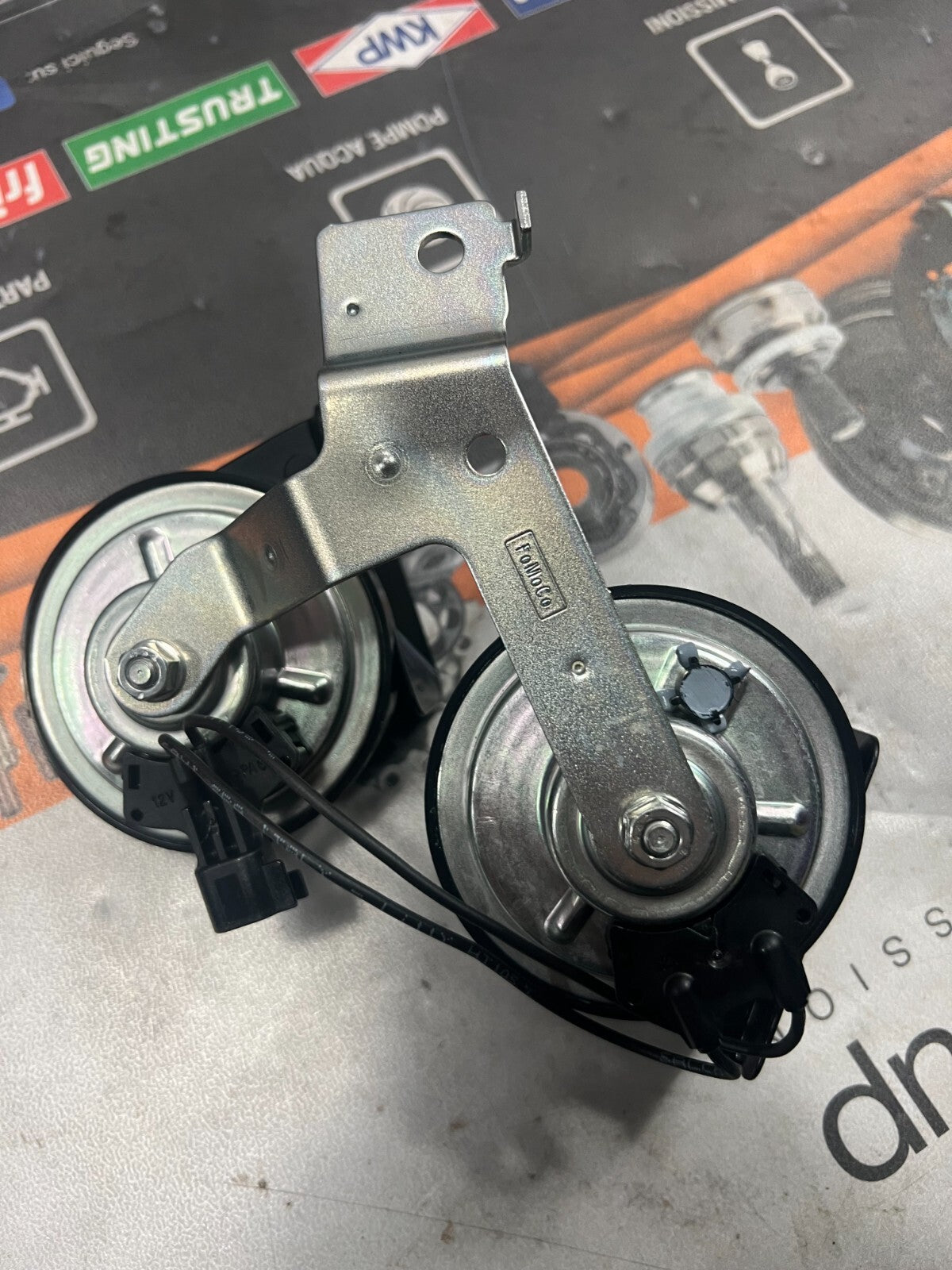 2694271 KIT TROMBE ORIGINALI FORD PER FORD FIESTA 2012 IN POI AV1T-13A803-AD