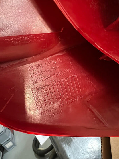 551-1963R-UE FARO FANALE STOP POSTERIORE DESTRO ORIGINALE DEPO RENAULT CLIO III