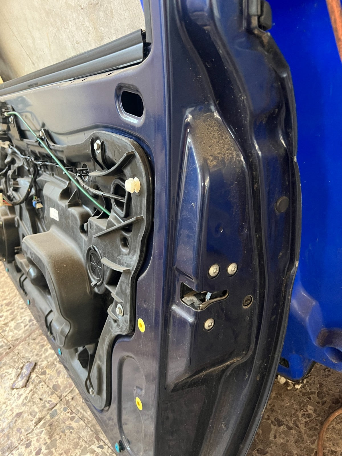 PORTIERA ANTERIORE BLU DESTRA LANCIA YPSILON 2004 SENZA PANNELLO E MANIGLIA