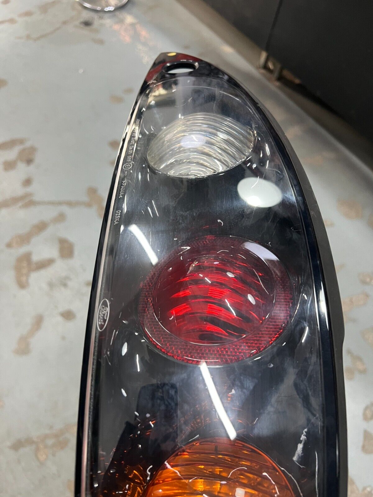 1050701 1051893 FARO FANALE STOP POSTERIORE DESTRO ORIGINALE FORD 06/97   03/98