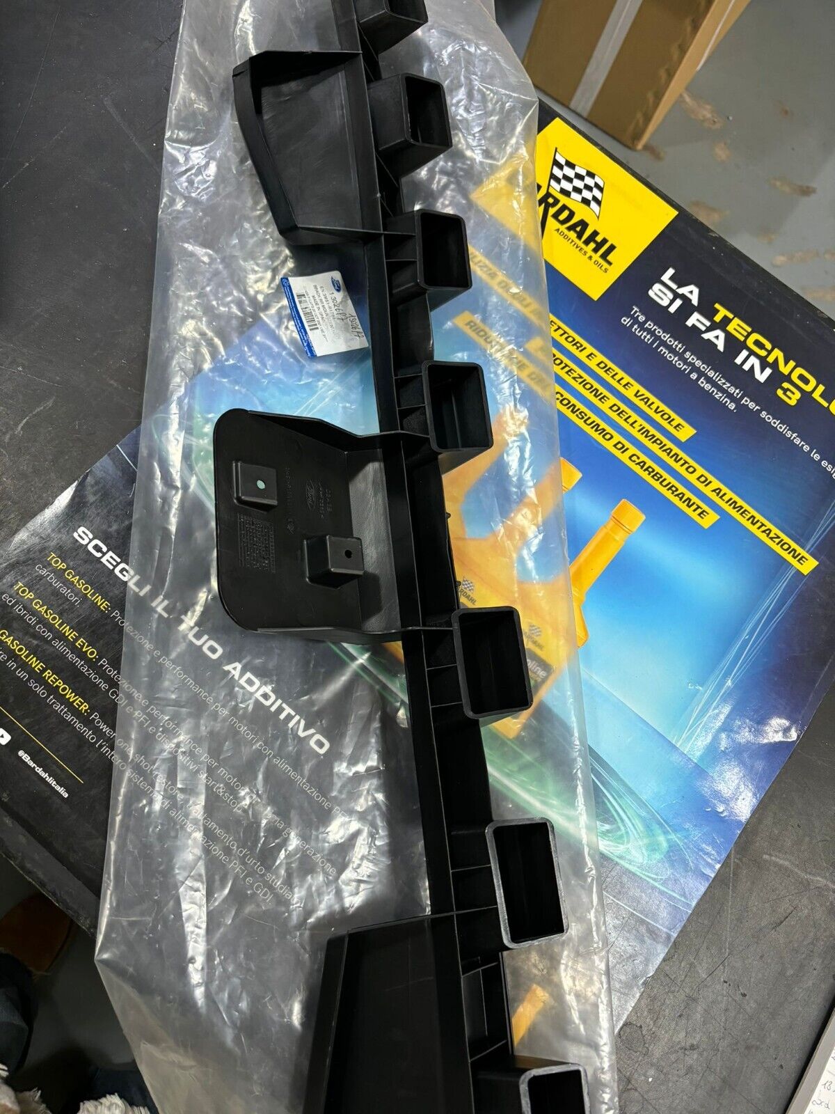 SUPPORTO PARAURTI POSTERIORE COD. 1302697 ORIGINALE FORD