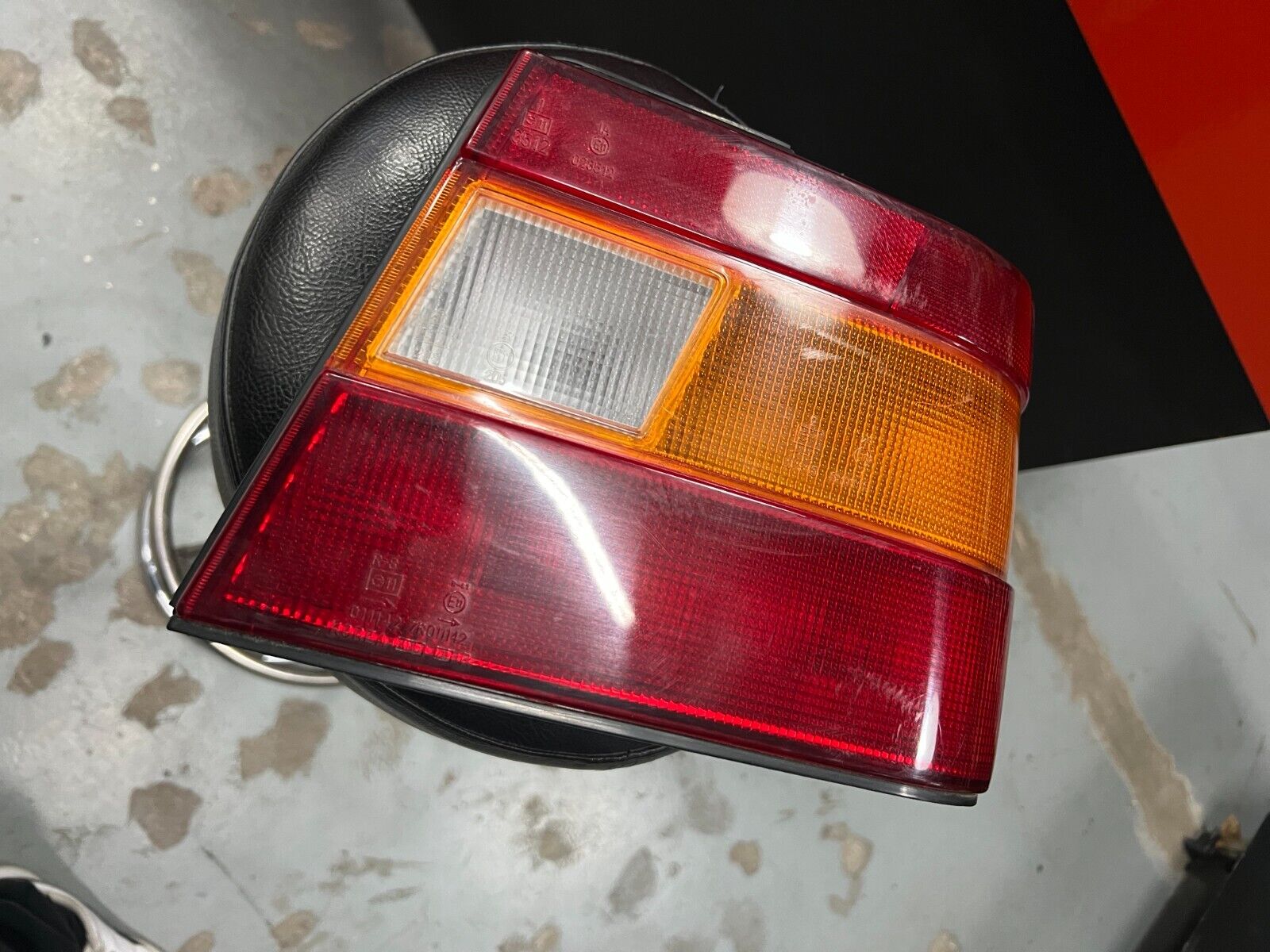 9240224330 FARO FANALE STOP POSTERIORE DESTRO ORIGINALE HYUNDAI PONY 9901