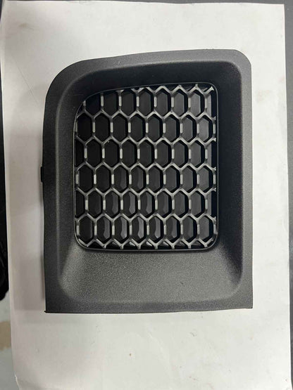 735598592 GRIGLIA PARAURTI ANTERIORE LATO DESTRO JEEP RENEGADE DAL 2014 AL 2018