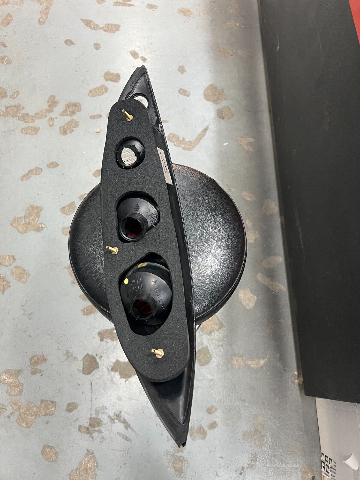 1050701 1051893 FARO FANALE STOP POSTERIORE DESTRO ORIGINALE FORD 06/97   03/98