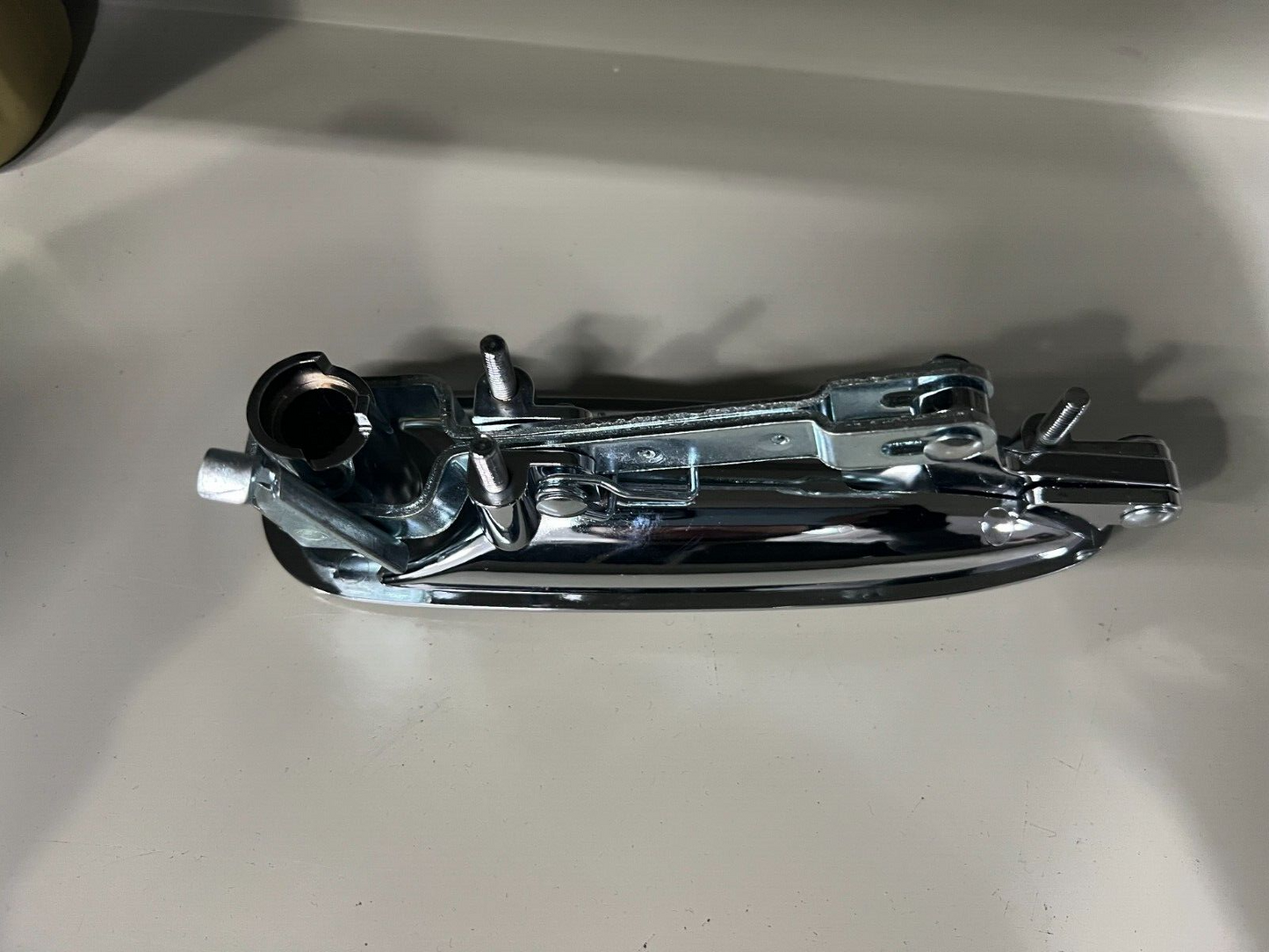 MANIGLIA ESTERNA SINISTRA ORIGINALE ALFA ROMEO SPIDER DUETTO