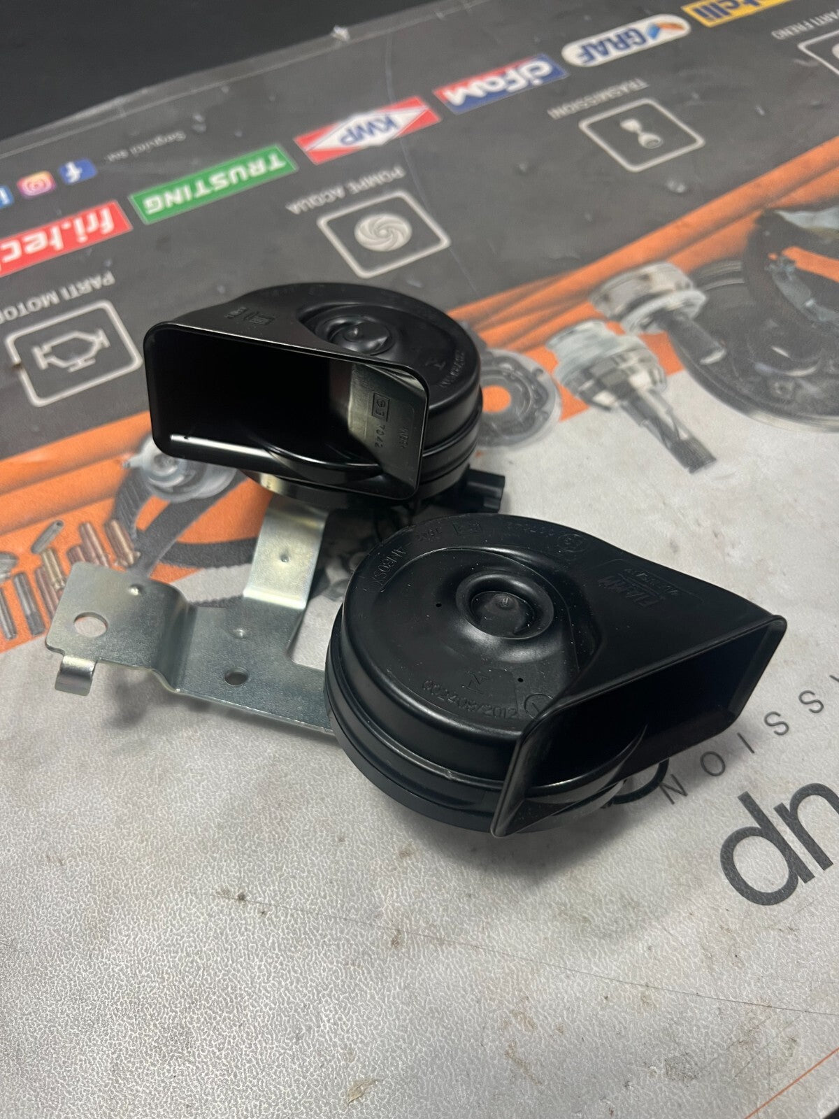 2694271 KIT TROMBE ORIGINALI FORD PER FORD FIESTA 2012 IN POI AV1T-13A803-AD