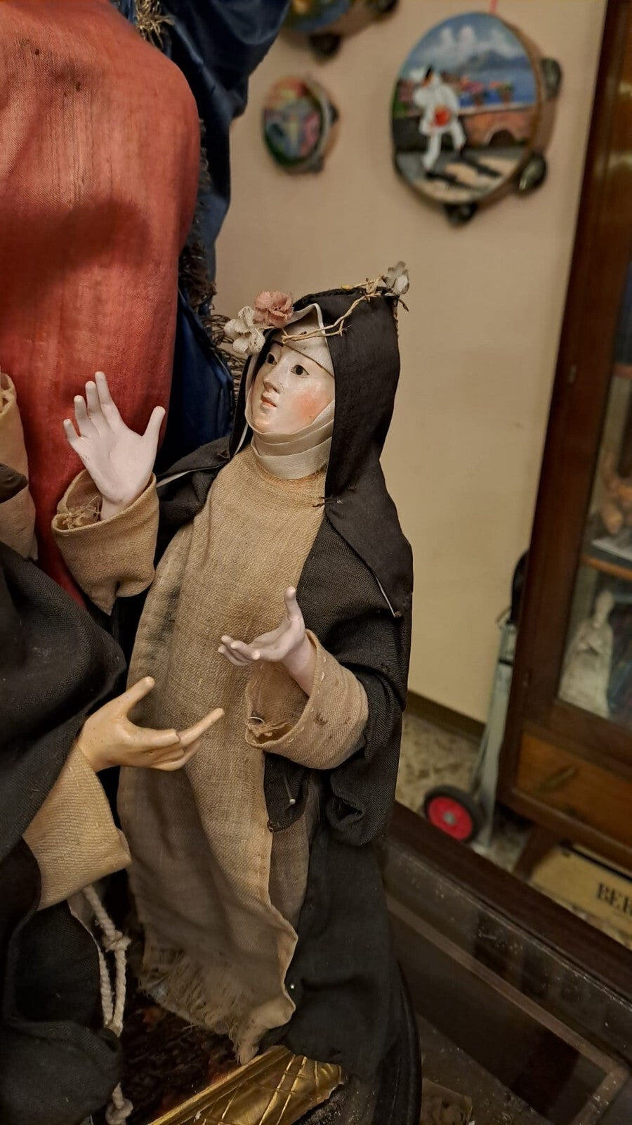 STATUA MADONNA SOTTO CAMPANA DI VETRO ALTEZZA 80 CM E 30 CM CIRCONFERENZA