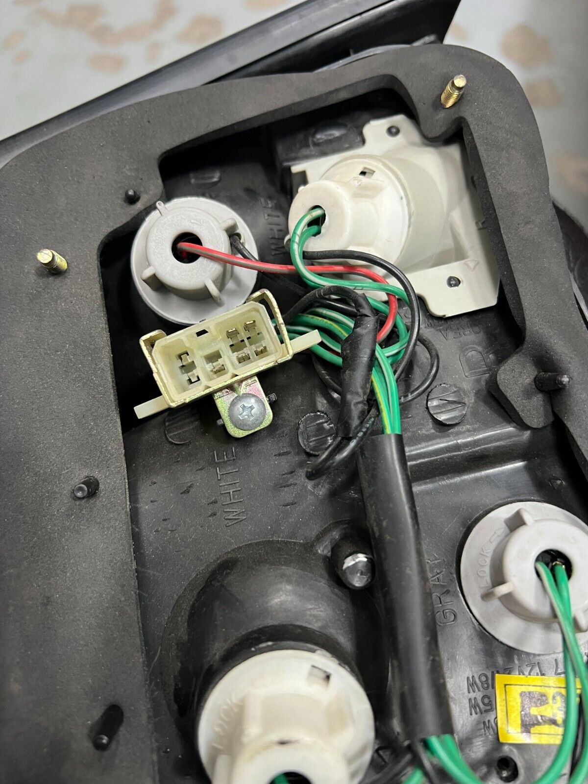 9240224330 FARO FANALE STOP POSTERIORE DESTRO ORIGINALE HYUNDAI PONY 9901