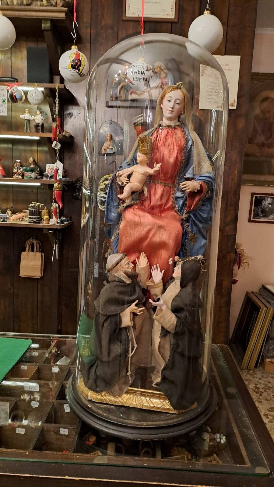 STATUA MADONNA SOTTO CAMPANA DI VETRO ALTEZZA 80 CM E 30 CM CIRCONFERENZA