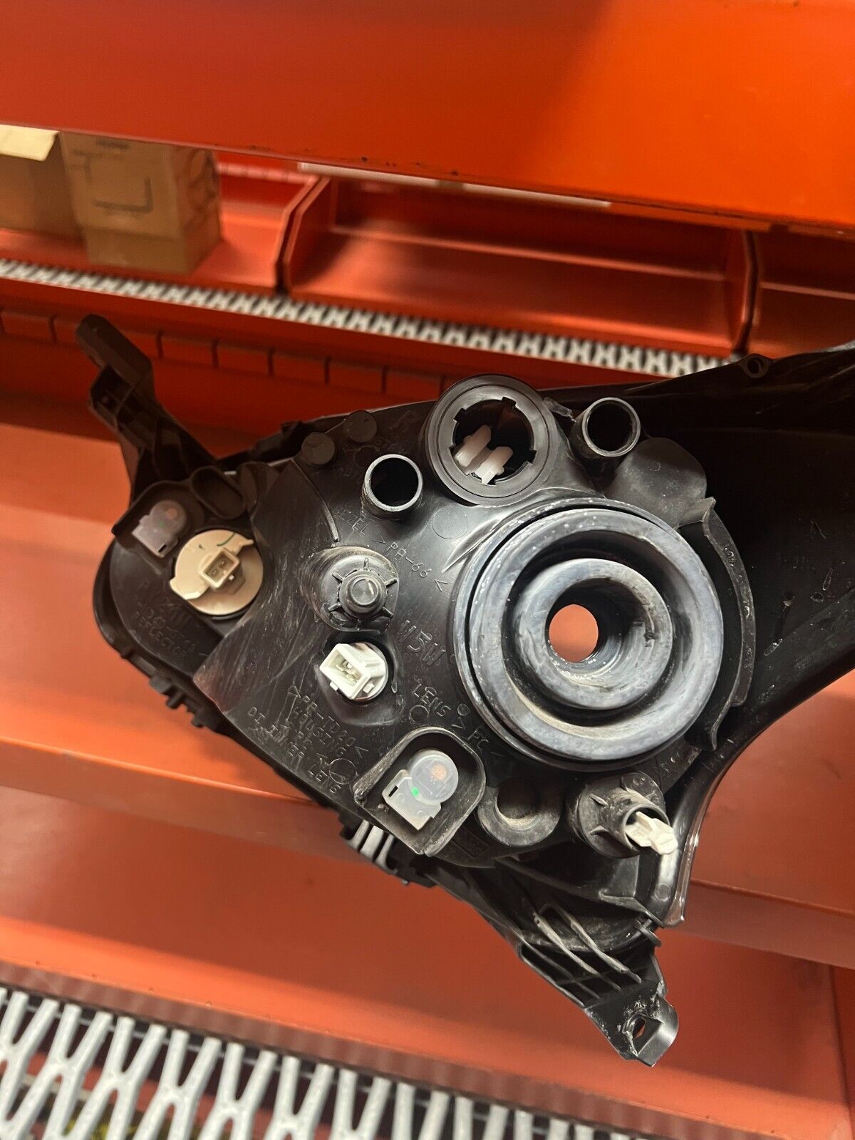 81130-0H011 811300H010 FARO FANALE ANTERIORE DESTRO ORIGINALE TOYOTA